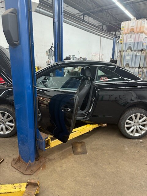 Jon's Auto Repair shop
